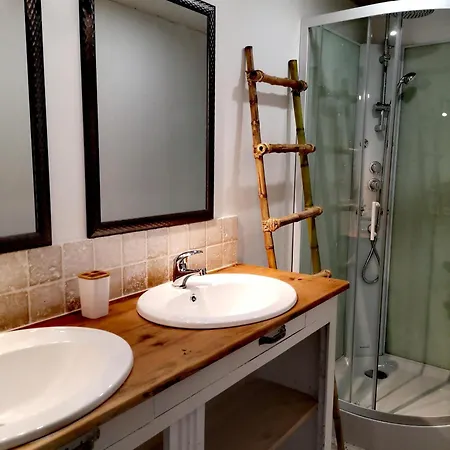 Les Trois Jolies Casa de Férias *