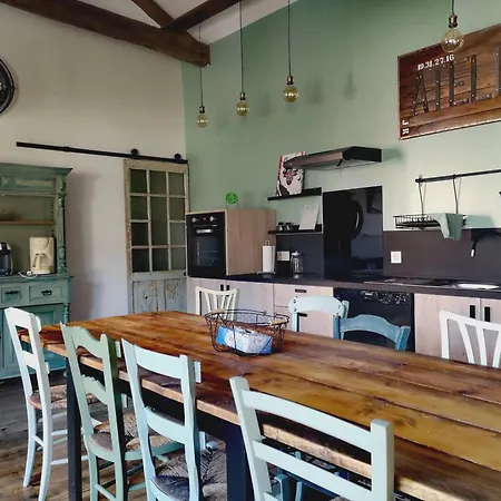 Les Trois Jolies Casa de Férias