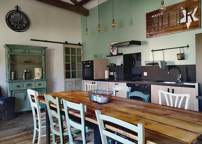 Les Trois Jolies Ferienhaus